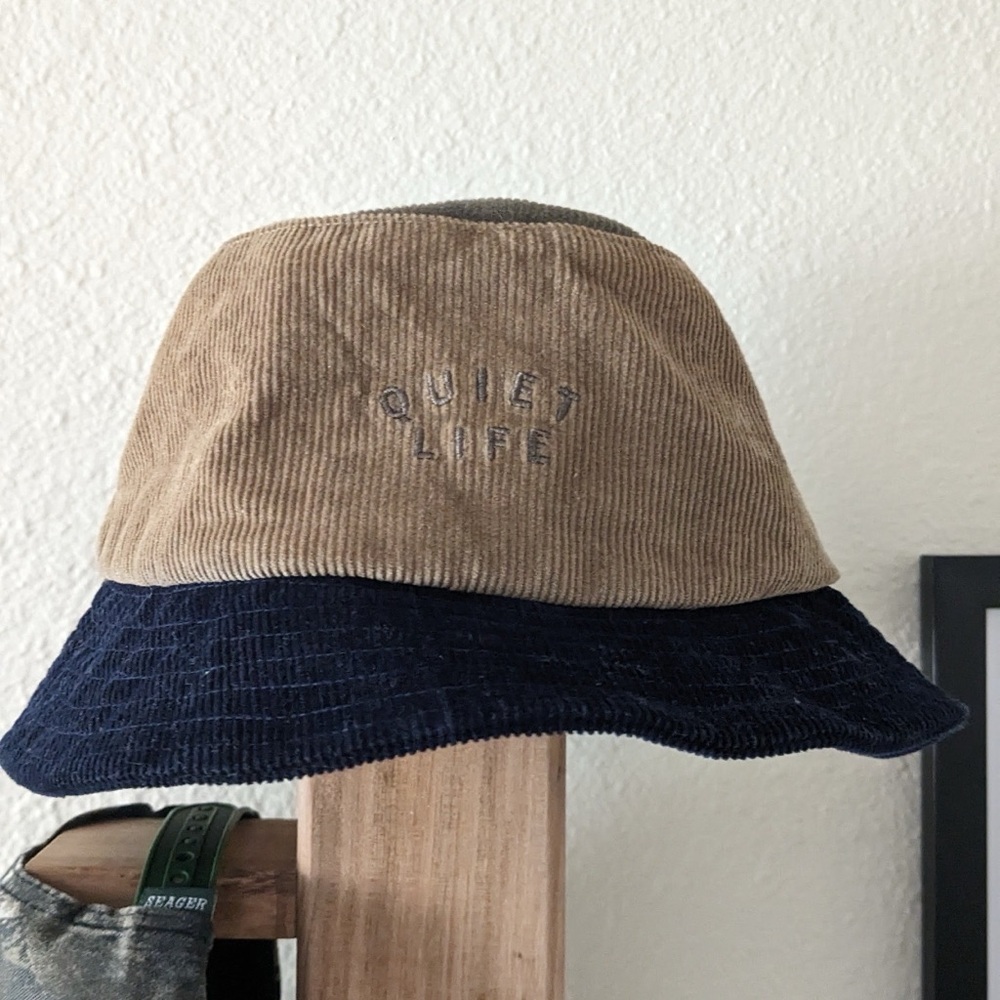 Corduroy bucket hat